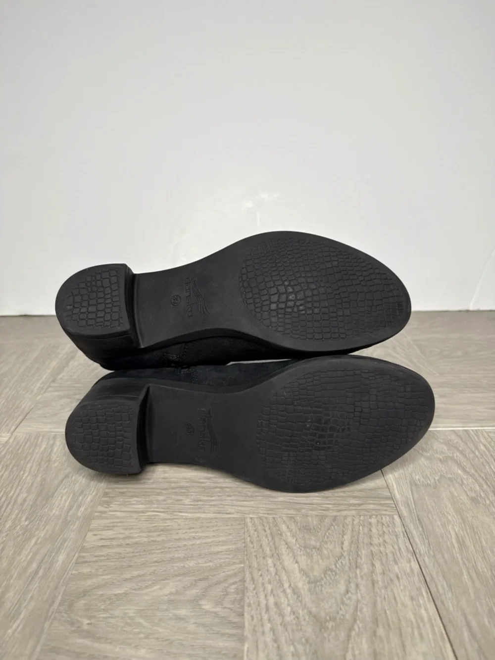 Dansko Cagney Black Bootie 39